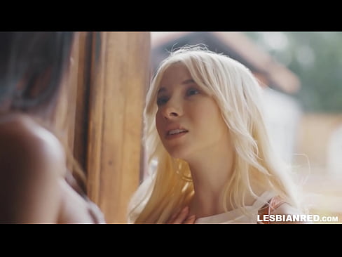 ❤️ Stelpan kemur heim nokkrum mánuðum síðar og endar með því að borða kisu stjúpmömmu sinnar ❤️ Anal klám á is.xxxpornimages.ru ❌️❤